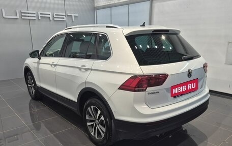 Volkswagen Tiguan II, 2019 год, 2 496 000 рублей, 10 фотография