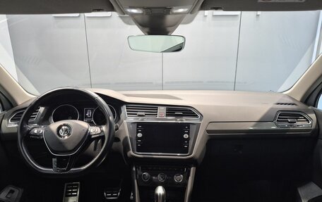 Volkswagen Tiguan II, 2019 год, 2 496 000 рублей, 36 фотография