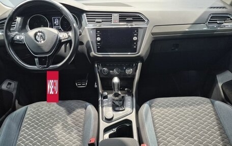 Volkswagen Tiguan II, 2019 год, 2 496 000 рублей, 35 фотография