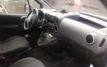 Peugeot Partner II рестайлинг 2, 2013 год, 650 000 рублей, 4 фотография
