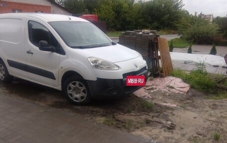 Peugeot Partner II рестайлинг 2, 2013 год, 650 000 рублей, 2 фотография