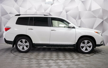 Toyota Highlander III, 2013 год, 1 844 000 рублей, 6 фотография