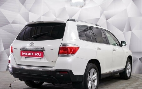 Toyota Highlander III, 2013 год, 1 844 000 рублей, 5 фотография