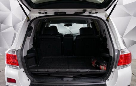 Toyota Highlander III, 2013 год, 1 844 000 рублей, 22 фотография