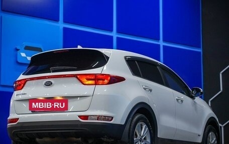 KIA Sportage IV рестайлинг, 2018 год, 1 630 000 рублей, 6 фотография