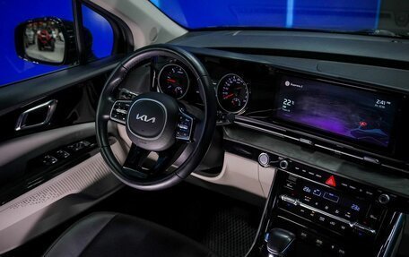 KIA Carnival, 2023 год, 4 750 000 рублей, 26 фотография