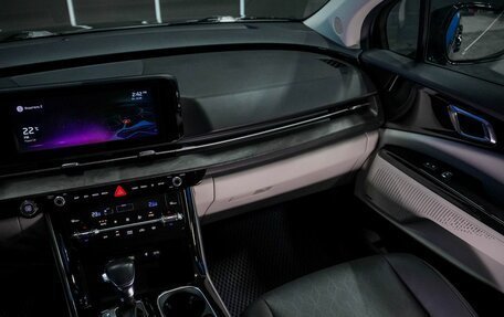KIA Carnival, 2023 год, 4 750 000 рублей, 28 фотография