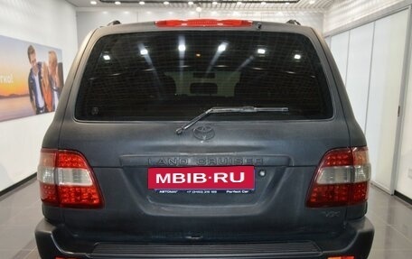 Toyota Land Cruiser 100 рестайлинг 2, 2006 год, 1 246 000 рублей, 5 фотография