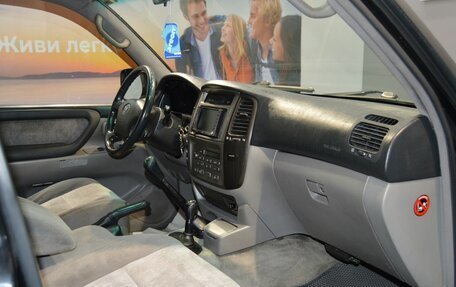 Toyota Land Cruiser 100 рестайлинг 2, 2006 год, 1 246 000 рублей, 16 фотография