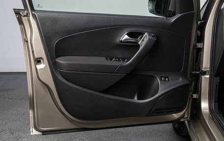 Volkswagen Polo VI (EU Market), 2015 год, 849 000 рублей, 10 фотография