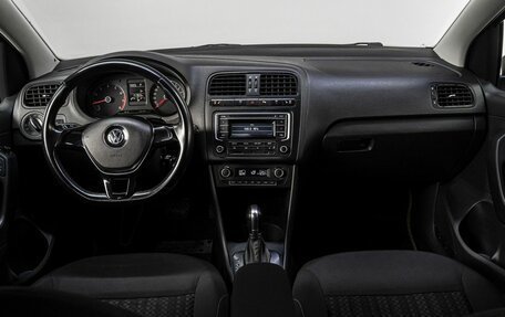 Volkswagen Polo VI (EU Market), 2015 год, 849 000 рублей, 16 фотография