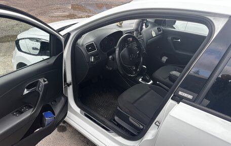 Volkswagen Polo VI (EU Market), 2017 год, 1 300 000 рублей, 2 фотография