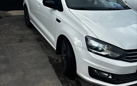 Volkswagen Polo VI (EU Market), 2017 год, 1 300 000 рублей, 4 фотография
