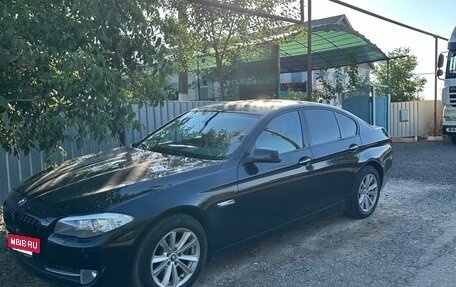 BMW 5 серия, 2012 год, 1 650 000 рублей, 2 фотография