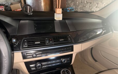 BMW 5 серия, 2012 год, 1 650 000 рублей, 13 фотография