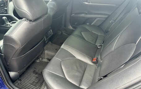 Toyota Camry, 2021 год, 3 100 000 рублей, 10 фотография