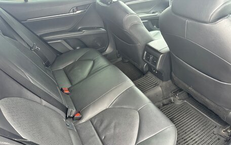Toyota Camry, 2021 год, 3 100 000 рублей, 25 фотография