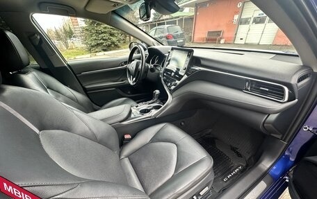 Toyota Camry, 2021 год, 3 100 000 рублей, 24 фотография