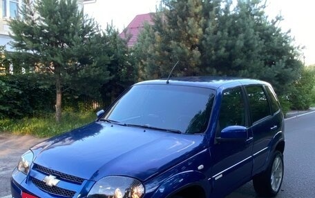 Chevrolet Niva I рестайлинг, 2006 год, 295 000 рублей, 2 фотография