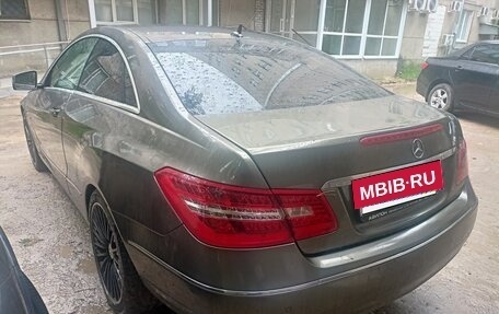 Mercedes-Benz E-Класс, 2010 год, 1 400 000 рублей, 5 фотография