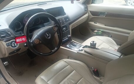 Mercedes-Benz E-Класс, 2010 год, 1 400 000 рублей, 8 фотография