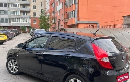 Hyundai Solaris II рестайлинг, 2015 год, 570 000 рублей, 4 фотография