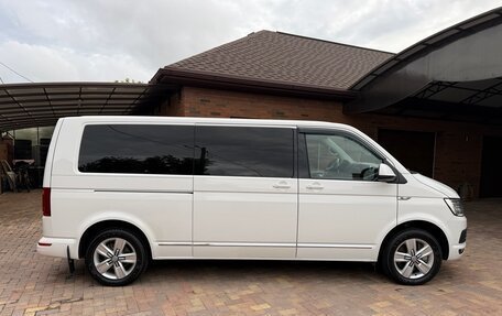 Volkswagen Multivan T6 рестайлинг, 2018 год, 4 200 000 рублей, 4 фотография