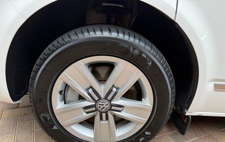 Volkswagen Multivan T6 рестайлинг, 2018 год, 4 200 000 рублей, 9 фотография
