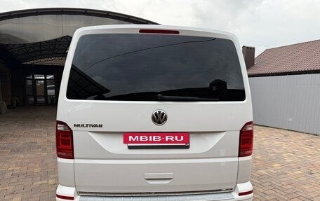 Volkswagen Multivan T6 рестайлинг, 2018 год, 4 200 000 рублей, 7 фотография
