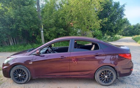 Hyundai Solaris II рестайлинг, 2013 год, 640 000 рублей, 4 фотография