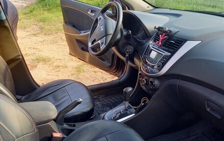 Hyundai Solaris II рестайлинг, 2013 год, 640 000 рублей, 7 фотография