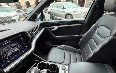 Volkswagen Touareg III, 2020 год, 5 737 000 рублей, 9 фотография