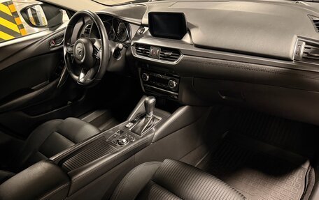 Mazda 6, 2017 год, 2 300 000 рублей, 16 фотография