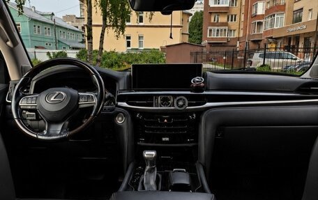 Lexus LX III, 2017 год, 7 500 000 рублей, 6 фотография