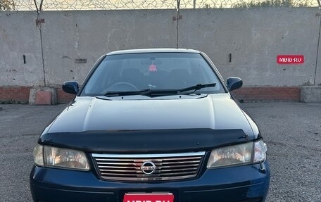 Nissan Sunny B15, 2003 год, 300 000 рублей, 1 фотография