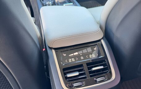 Volvo XC60 II, 2018 год, 3 200 000 рублей, 14 фотография