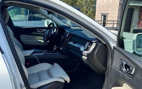 Volvo XC60 II, 2018 год, 3 200 000 рублей, 20 фотография