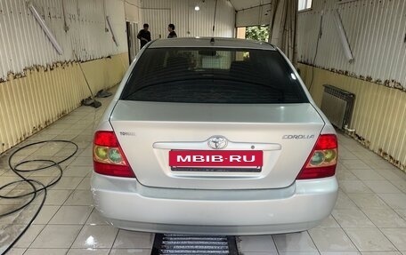Toyota Corolla, 2005 год, 410 000 рублей, 3 фотография