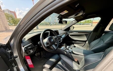 BMW 5 серия, 2018 год, 3 800 000 рублей, 9 фотография