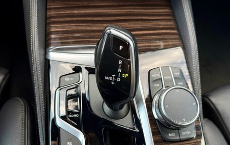 BMW 5 серия, 2018 год, 3 800 000 рублей, 15 фотография