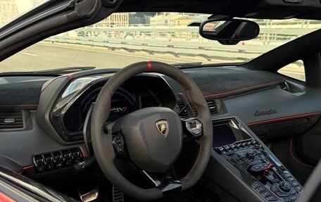 Lamborghini Aventador I рестайлинг, 2021 год, 49 000 000 рублей, 4 фотография