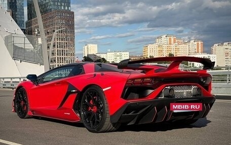 Lamborghini Aventador I рестайлинг, 2021 год, 49 000 000 рублей, 7 фотография
