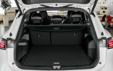 Volkswagen Tiguan, 2026 год, 4 900 000 рублей, 25 фотография