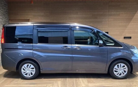 Honda Stepwgn IV, 2016 год, 1 270 000 рублей, 5 фотография