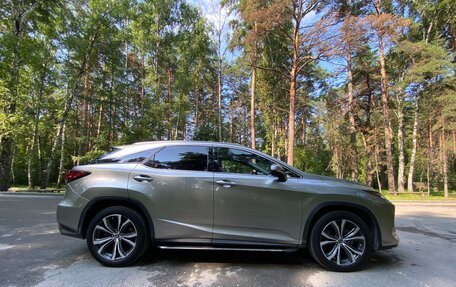 Lexus RX IV рестайлинг, 2021 год, 6 200 000 рублей, 12 фотография