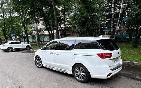 KIA Carnival III, 2019 год, 4 550 000 рублей, 3 фотография