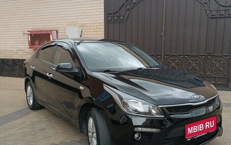 KIA Rio IV, 2018 год, 1 350 000 рублей, 1 фотография
