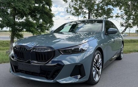 BMW 5 серия, 2023 год, 5 550 000 рублей, 4 фотография