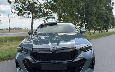 BMW 5 серия, 2023 год, 5 550 000 рублей, 3 фотография