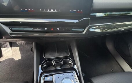 BMW 5 серия, 2023 год, 5 550 000 рублей, 11 фотография